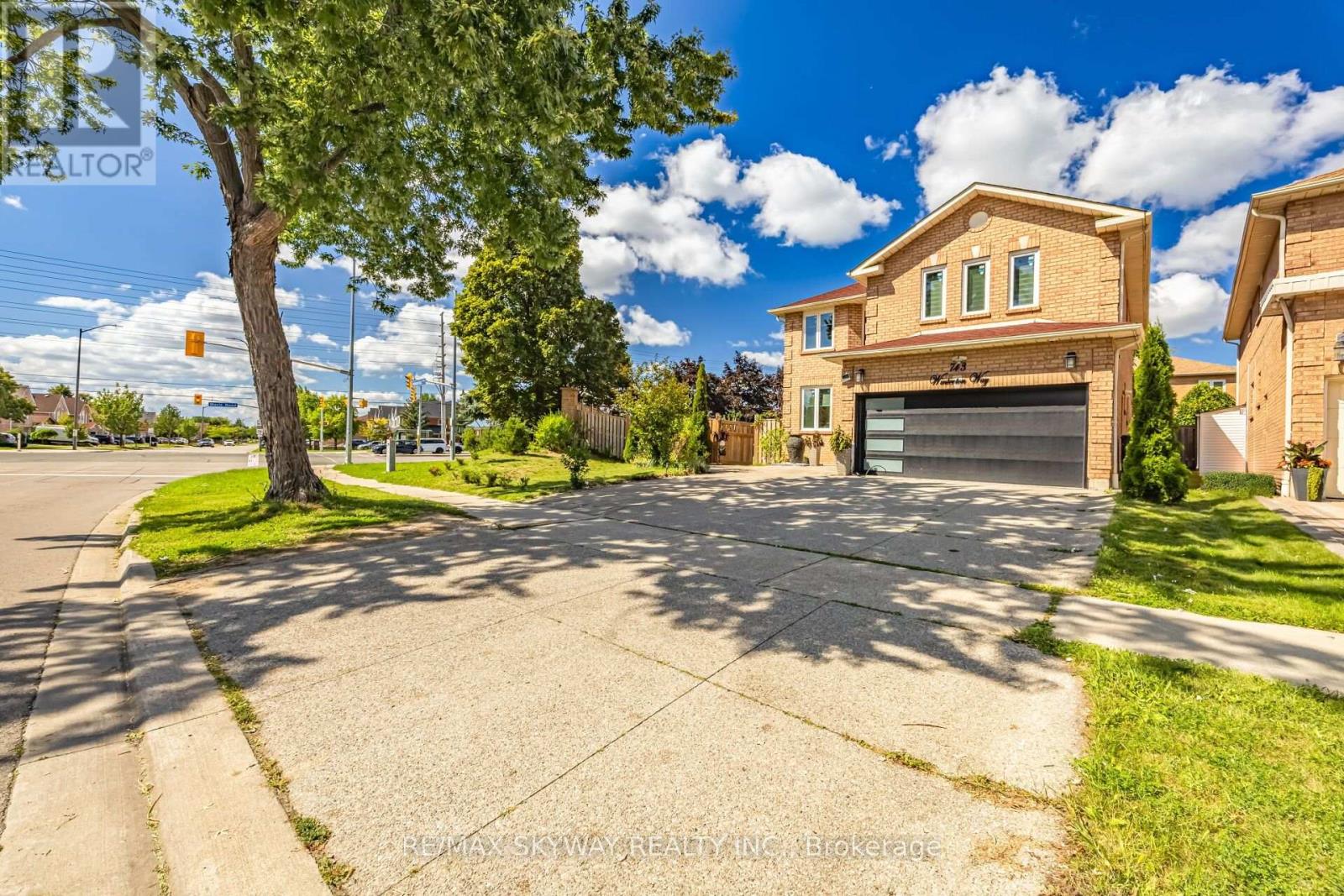 743 Winterton Way — photo 3