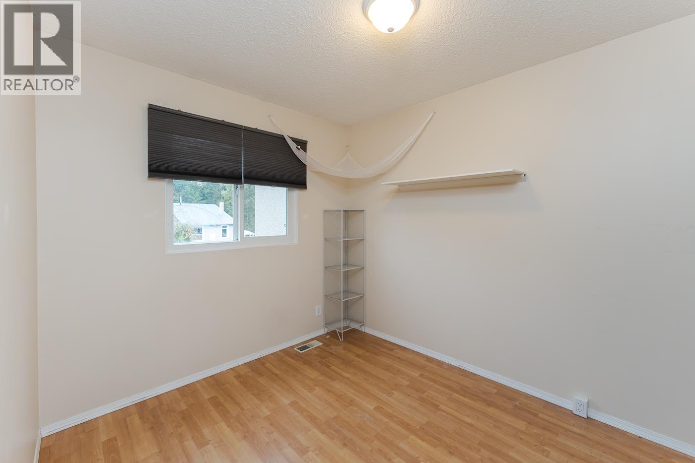 7843 ROCHESTER CRESCENT - 14