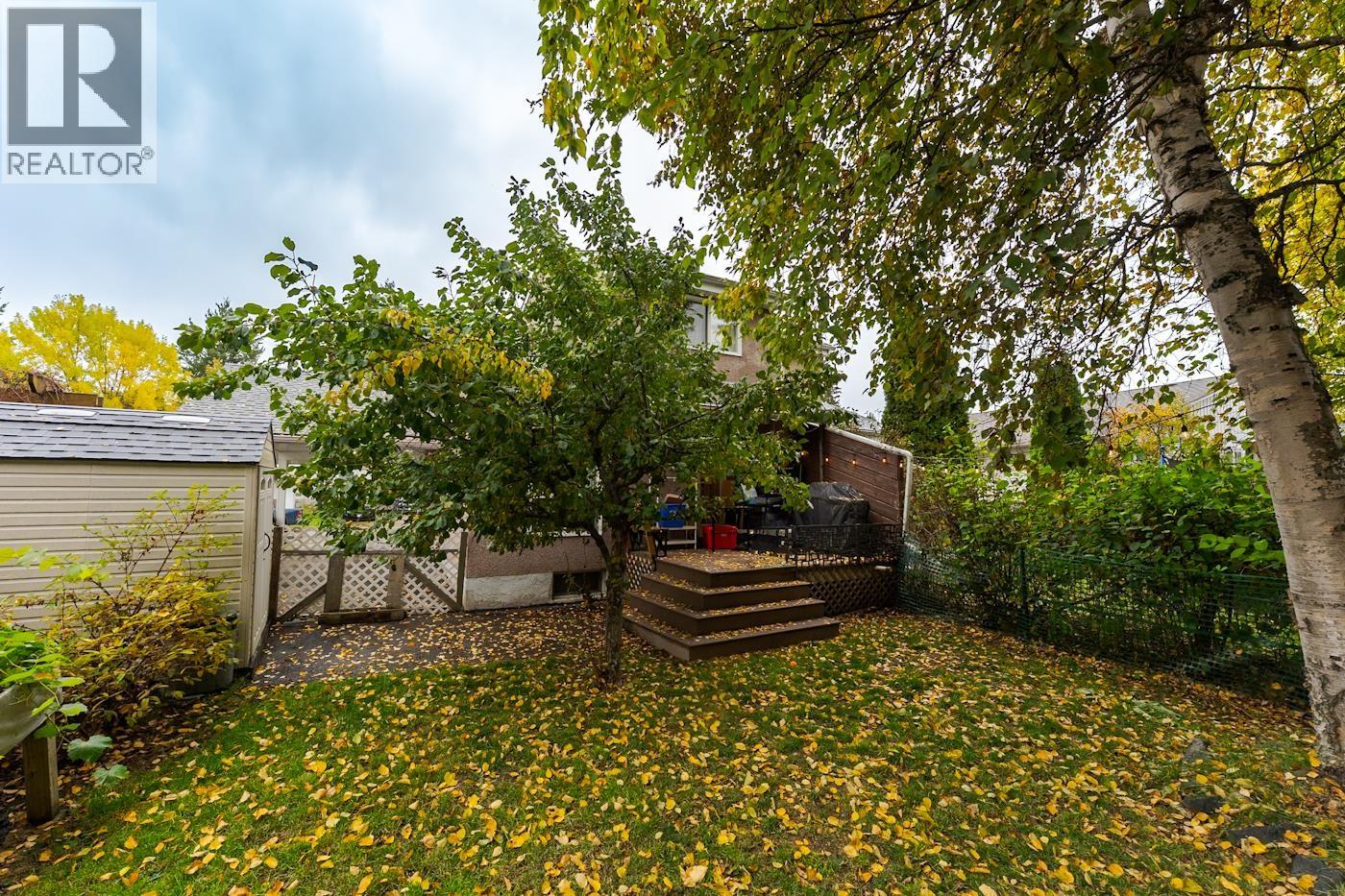 7843 ROCHESTER CRESCENT - 23
