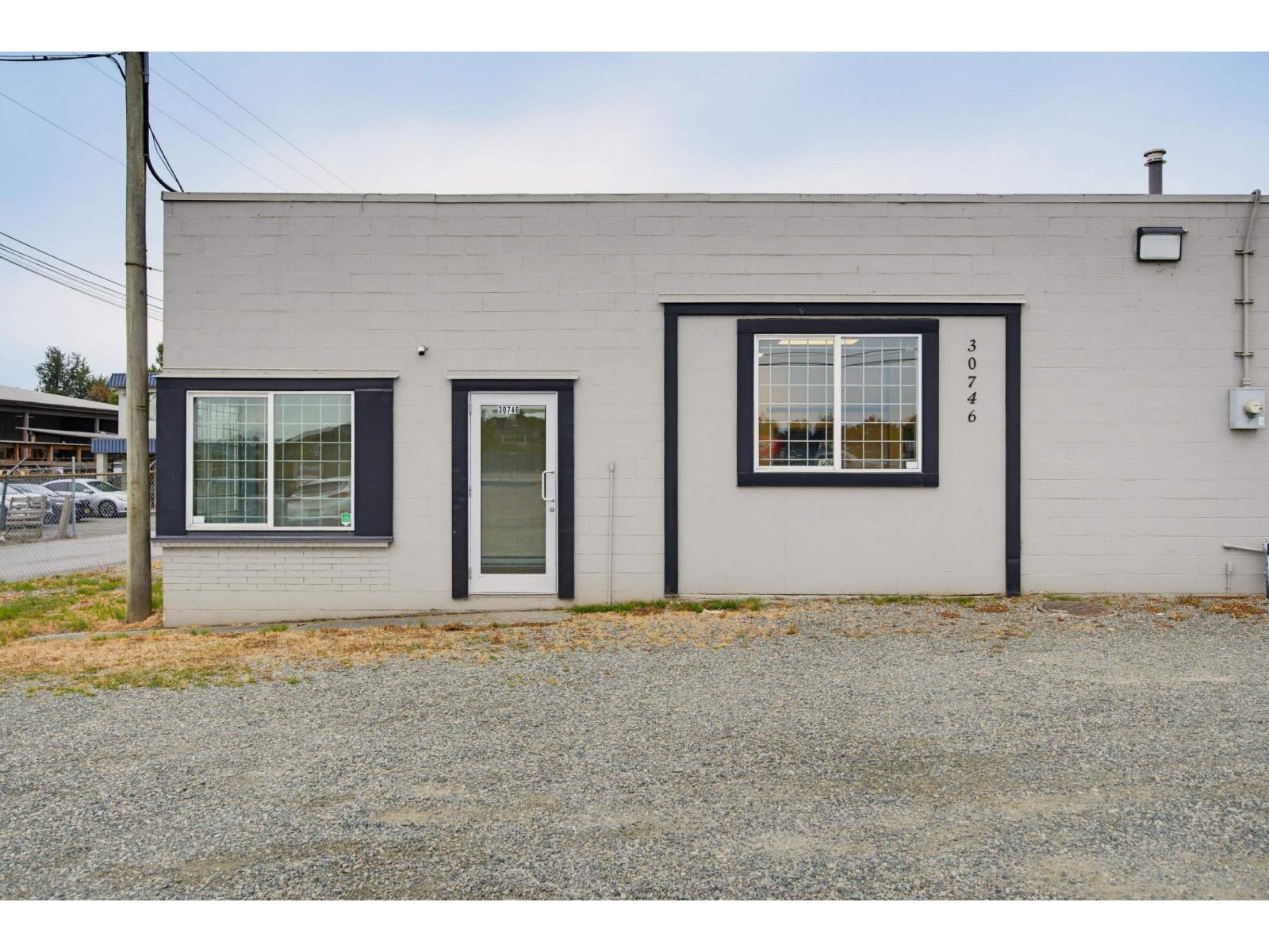 Photo of 30746 SOUTH FRASER WAY 19