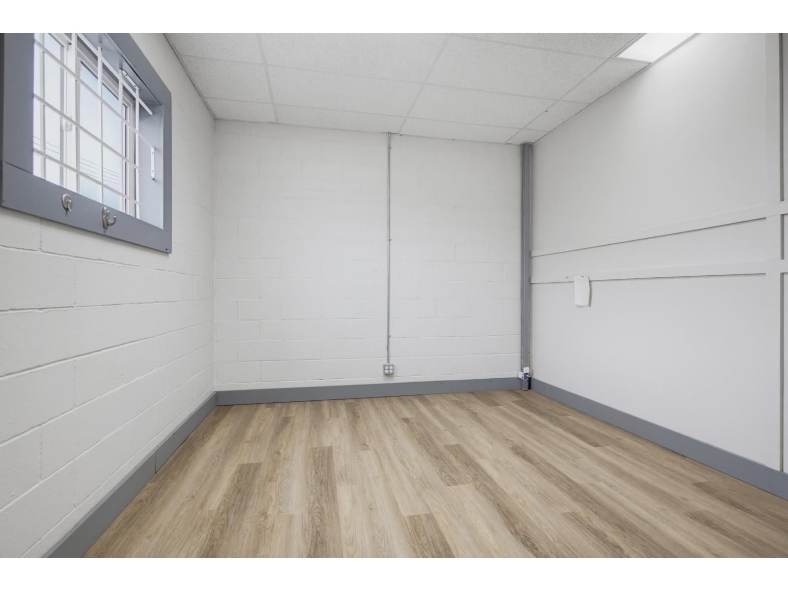 Photo of 30746 SOUTH FRASER WAY 25