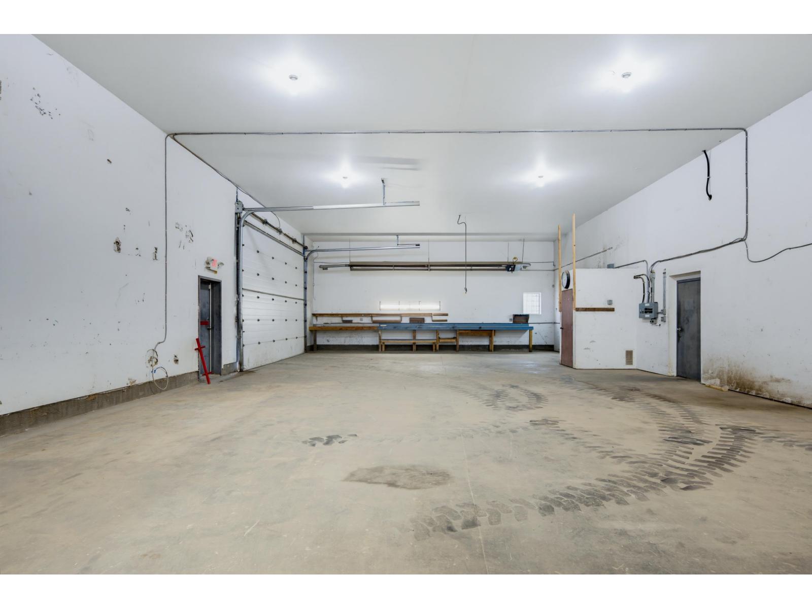 Photo of 30746 SOUTH FRASER WAY 36