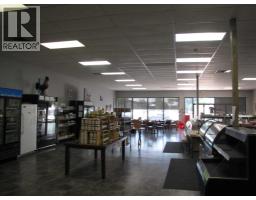 100 & 102c, 4804 50 Street, Innisfail, AB T4G1C2 Photo 9