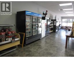 100 & 102c, 4804 50 Street, Innisfail, AB T4G1C2 Photo 7