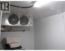 100 & 102c, 4804 50 Street, Innisfail, AB T4G1C2 Photo 26