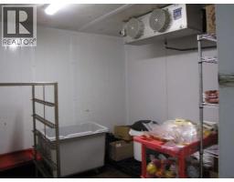 100 & 102c, 4804 50 Street, Innisfail, AB T4G1C2 Photo 27