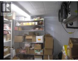 100 & 102c, 4804 50 Street, Innisfail, AB T4G1C2 Photo 25