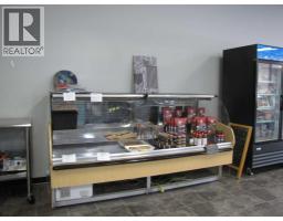 100 & 102c, 4804 50 Street, Innisfail, AB T4G1C2 Photo 8
