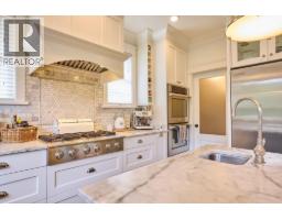 1001 Jay Crescent, Squamish, BC V8B0P2 Photo 18