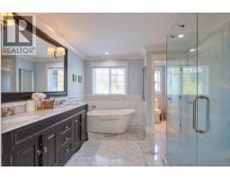 1001 Jay Crescent, Squamish, BC V8B0P2 Photo 6
