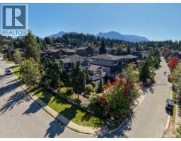 1001 Jay Crescent, Squamish, BC V8B0P2 Photo 35