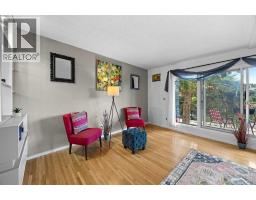 Bedroom - 219 26 Avenue Ne, Calgary, AB T2E1Z1 Photo 9