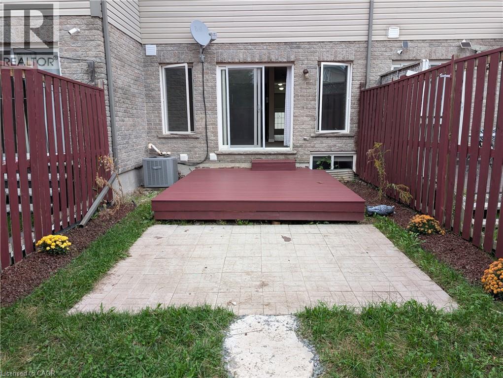 510 BANFFSHIRE Crescent, Kitchener — photo 9
