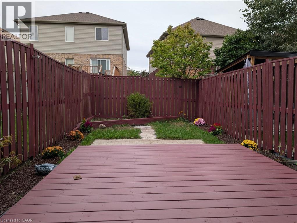 510 BANFFSHIRE Crescent, Kitchener — photo 8