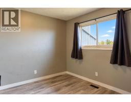 7817 Cedarwood Park, Grande Prairie, AB T8V4R8 Photo 6