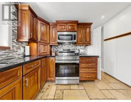 Bedroom 3 - 9 Lyndfield Crescent, Brampton, ON L6W2P4 Photo 10