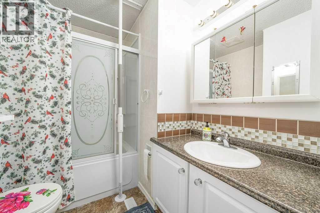 29 Cairns Way SE - 19