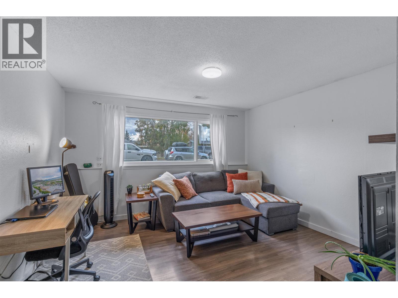 894 IRWIN STREET - 26
