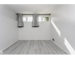 7204 92b Av Nw, Edmonton, AB T6B0W2 Photo 34