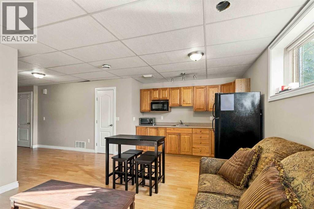 236 Paris Crescent - 25