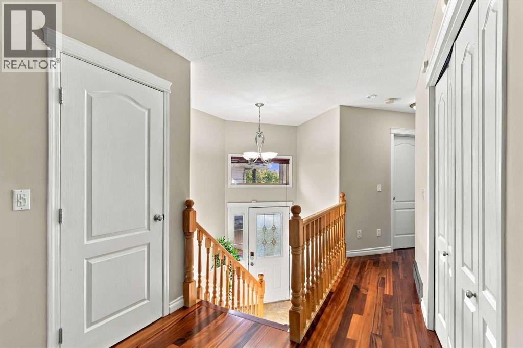 236 Paris Crescent - 4