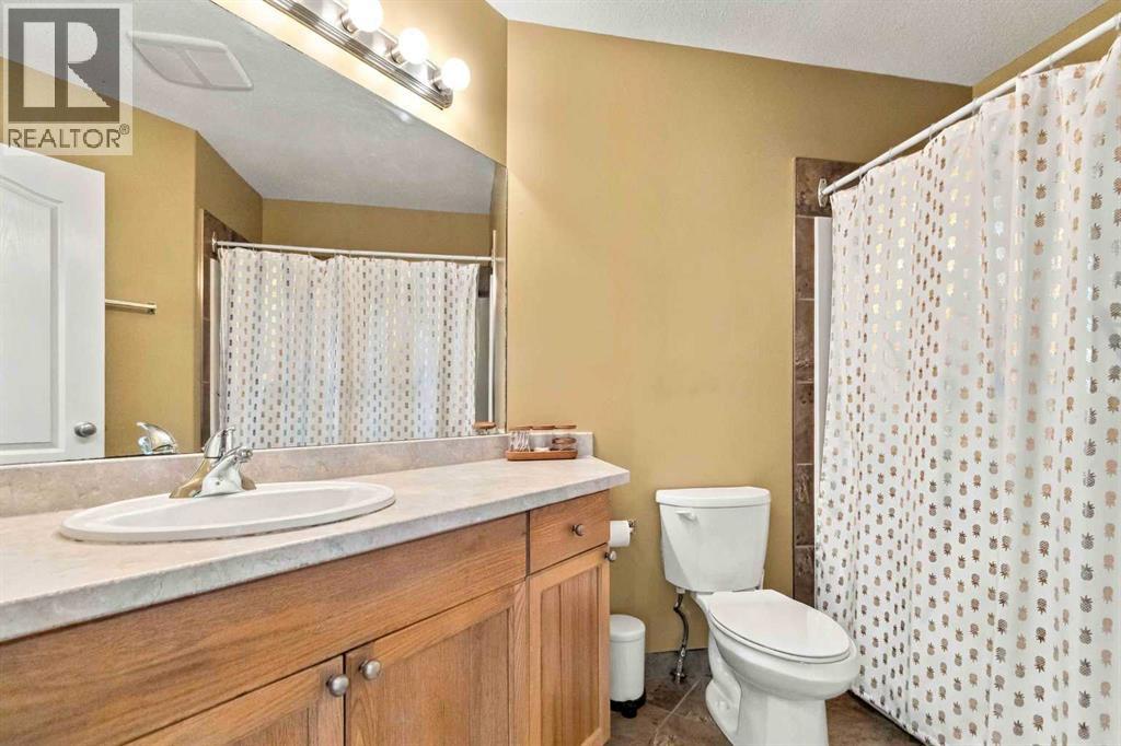 236 Paris Crescent - 21