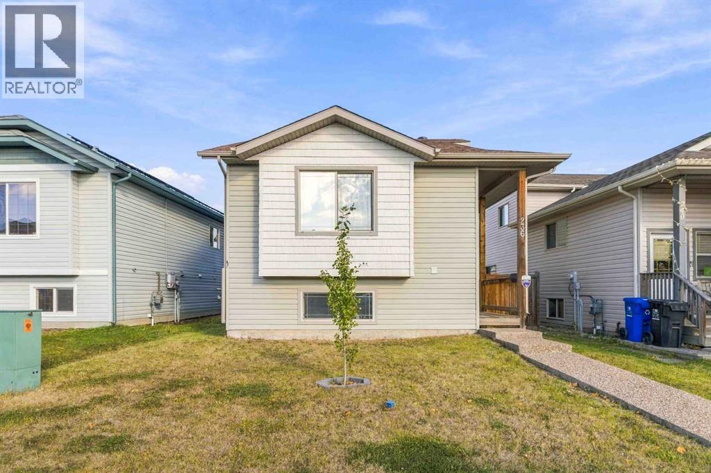 236 Paris Crescent, Fort McMurray
