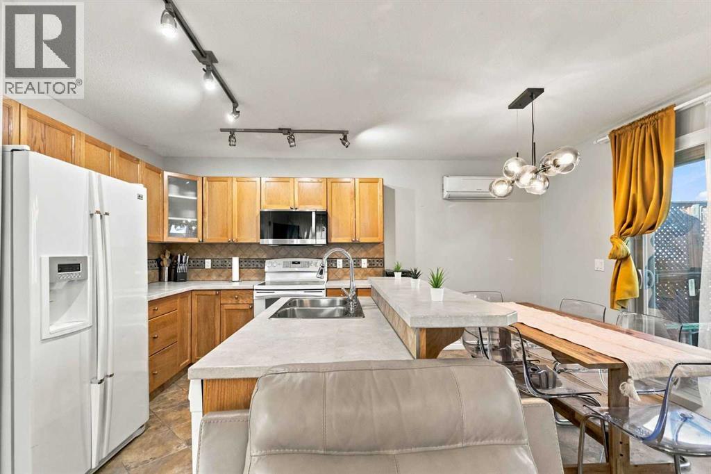 236 Paris Crescent - 11