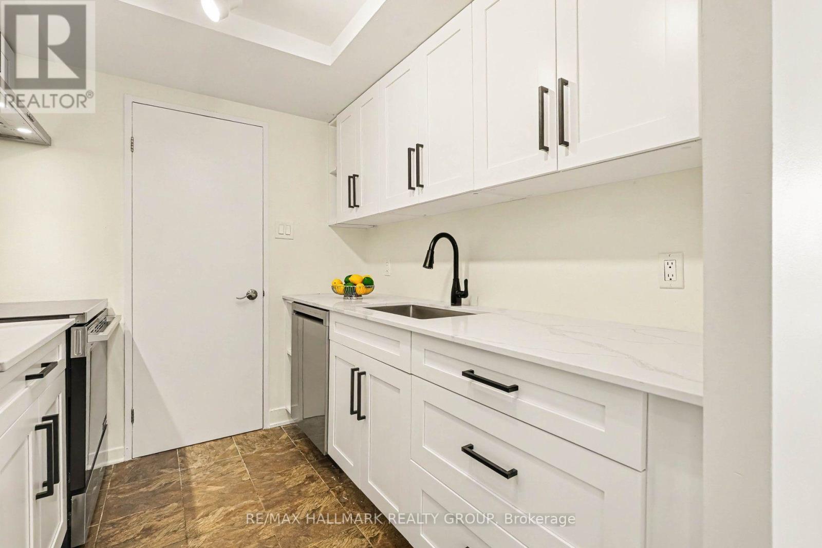 #412 45 HOLLAND AVENUE - Image 15