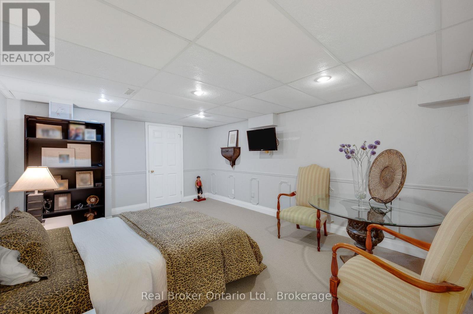 3270 SHELBURNE PLACE - Image 33