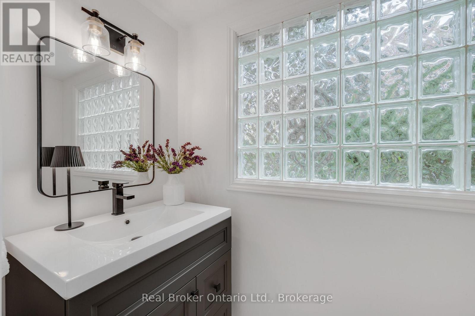 3270 SHELBURNE PLACE, Oakville (BR Bronte) — photo 6