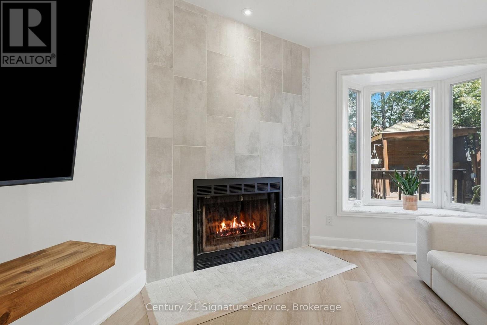 #8 500 SILVERTHORNE CRESCENT - 11