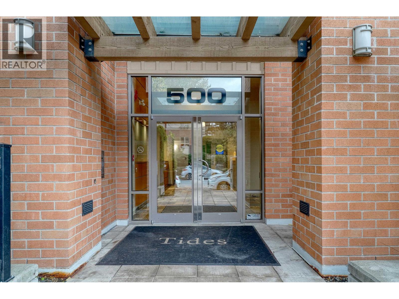 #403 500 KLAHANIE Drive, Port Moody, British Columbia, V3H5L1, Port Moody, British Columbia — photo 2 of 5