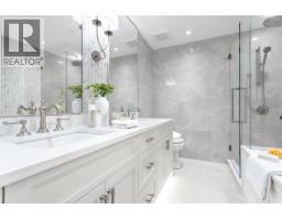 102 1055 Ridgewood Drive, North Vancouver, BC V7R0A6 Photo 17