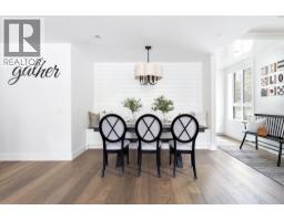 102 1055 Ridgewood Drive, North Vancouver, BC V7R0A6 Photo 9