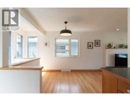 Furnace - 29 Hillary Crescent Sw, Calgary, AB T2V3J3 Photo 11