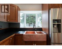 29 Hillary Crescent Sw, Calgary, AB T2V3J3 Photo 13
