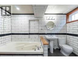 29 Hillary Crescent Sw, Calgary, AB T2V3J3 Photo 35