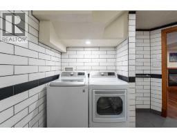 29 Hillary Crescent Sw, Calgary, AB T2V3J3 Photo 36