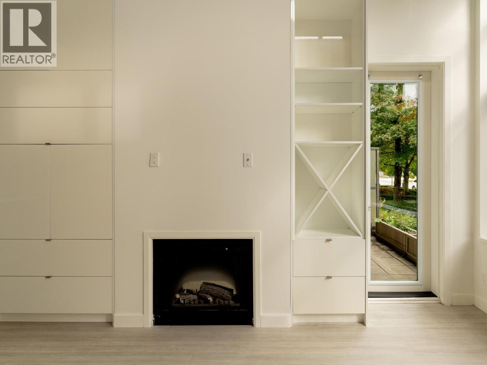 #TH10 2355 MADISON Avenue, Burnaby, British Columbia, V5C0B3, Burnaby, British Columbia — photo 5 of 5