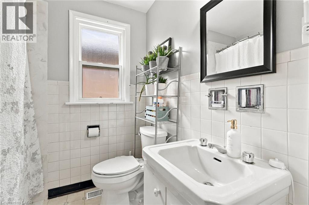 63 OFIELD Road - 11