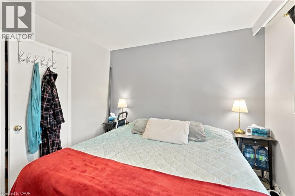 63 OFIELD Road - 14