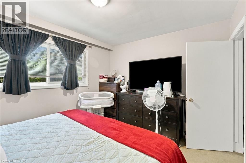 63 OFIELD Road - 15