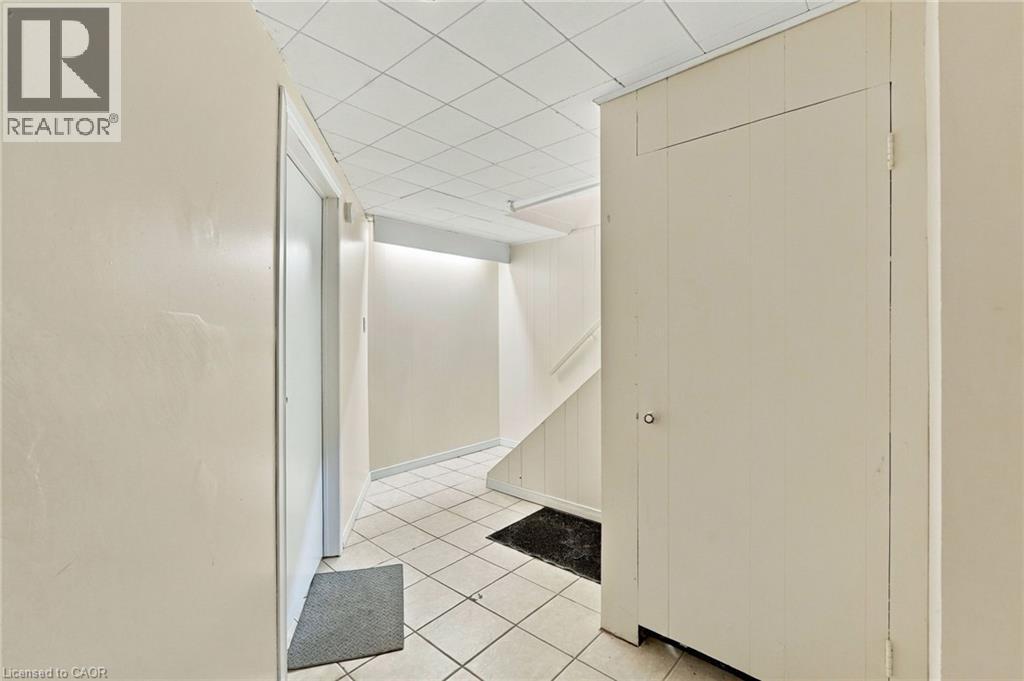63 OFIELD Road - 19