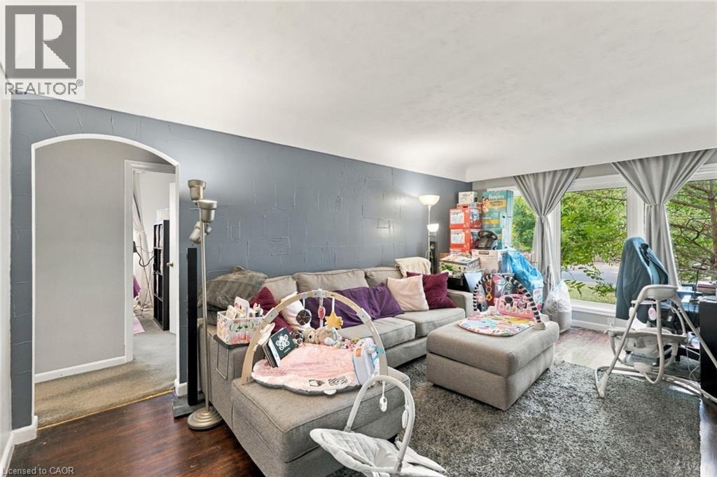 63 OFIELD Road - 2