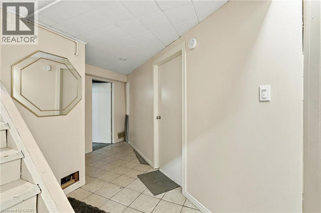 63 OFIELD Road - 20