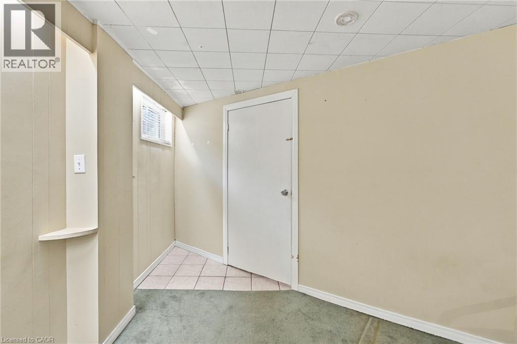 63 OFIELD Road - 21