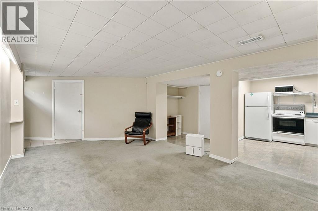 63 OFIELD Road - 24