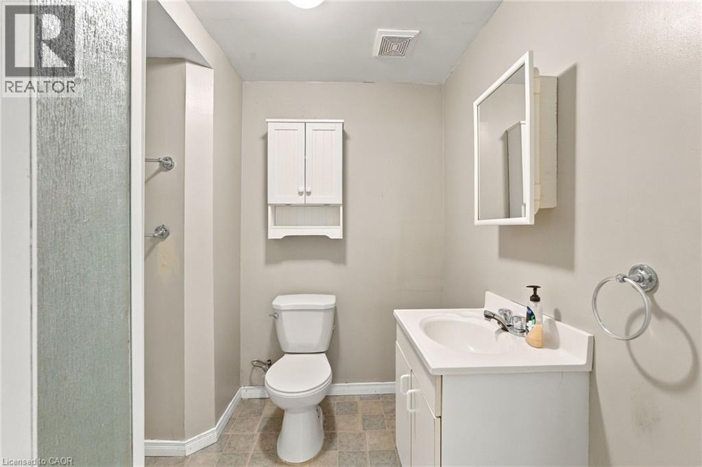 63 OFIELD Road - 27