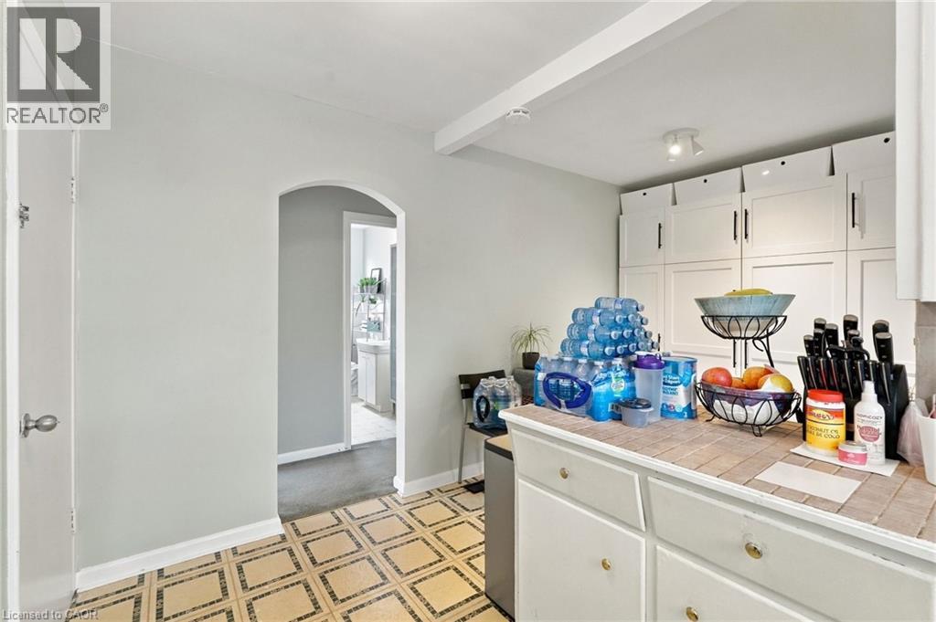 63 OFIELD Road - 7